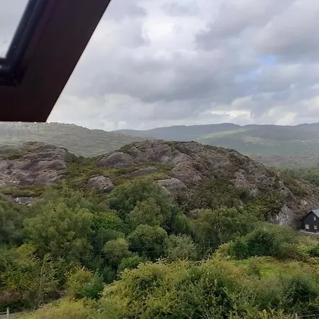 Cuckoo Tree House Beara Peninsula Glengarriff