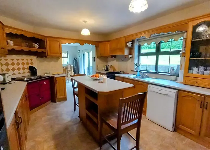 Cuckoo Tree House Beara Peninsula Glengarriff